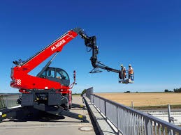 MAGNI ITALIE TELESCOPIQUE 26 METRES ROTATIF 2023